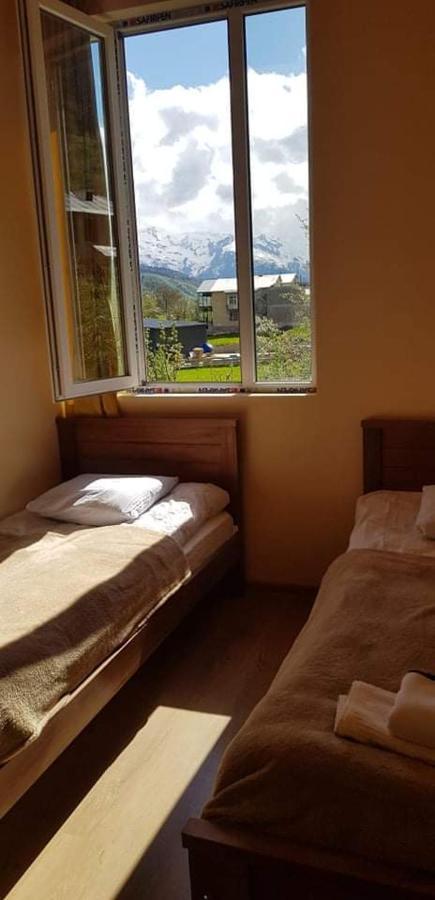 Guesthouse Caucasus Mestia Exterior foto